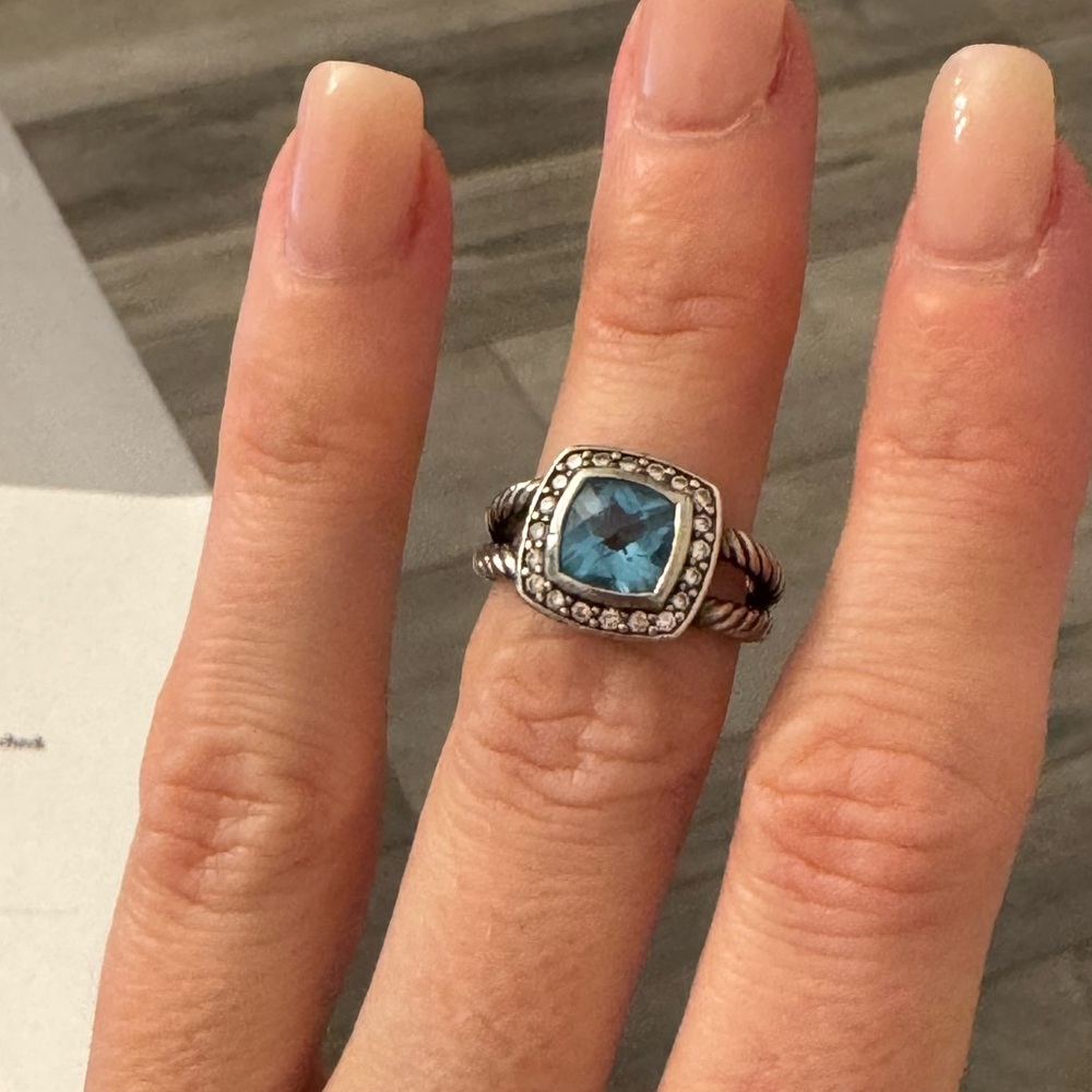David Yurman Petite Albion Sterling Silver with Blue Topaz and Diamonds Size 6 - Picture 2 of 13